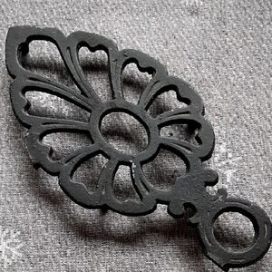 Black Cast Iron Trivet Arrow Shaped Vintage Trivet 8 in